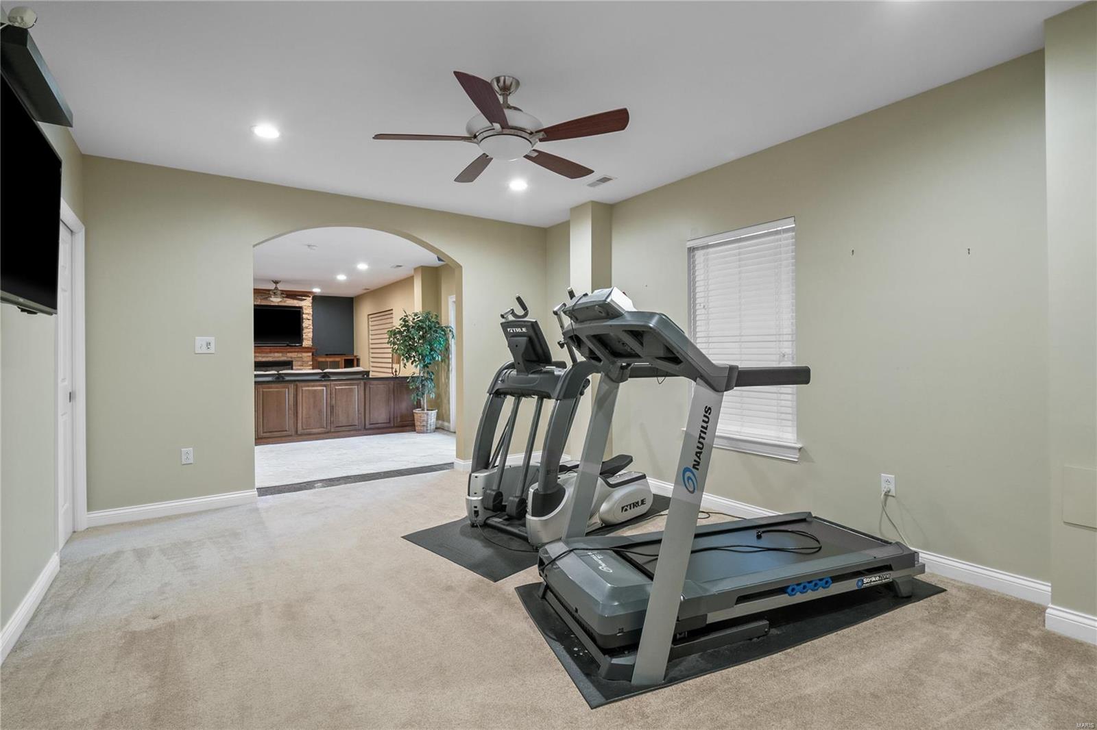 2021 Avalon Ridge Circle Fenton, MO 63026 - Photo 39 of 56