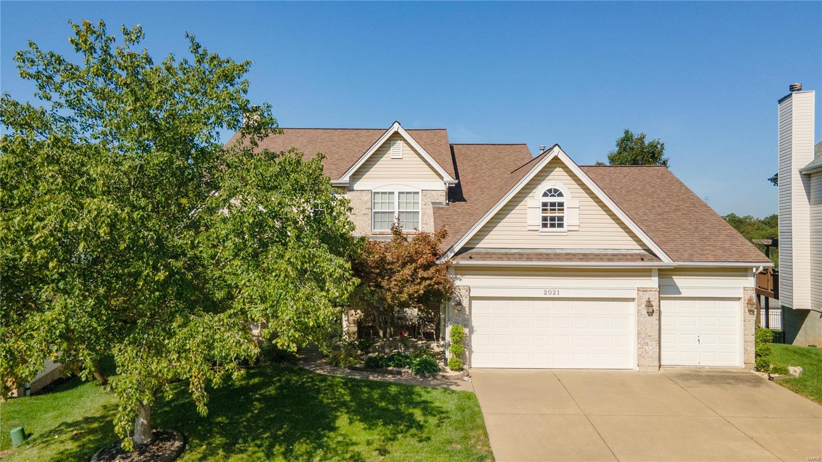 2021 Avalon Ridge Circle Fenton, MO 63026 - Photo 48 of 56