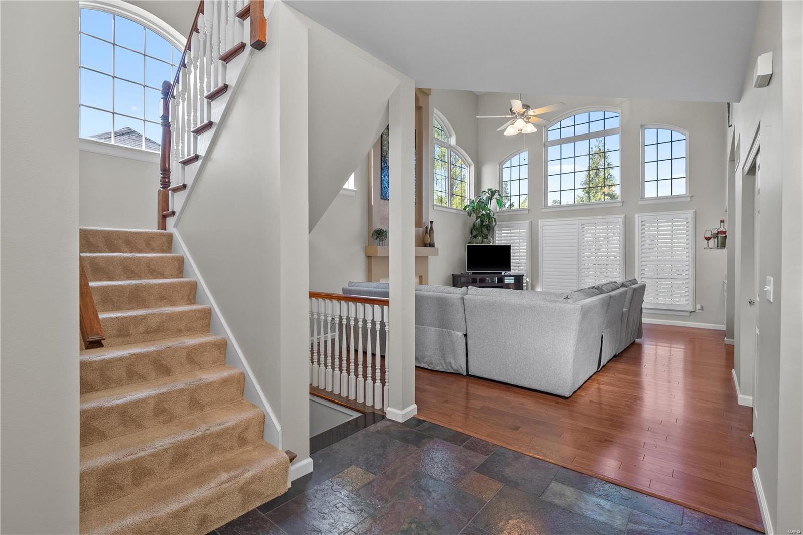 2021 Avalon Ridge Circle Fenton, MO 63026 - Photo 10 of 56