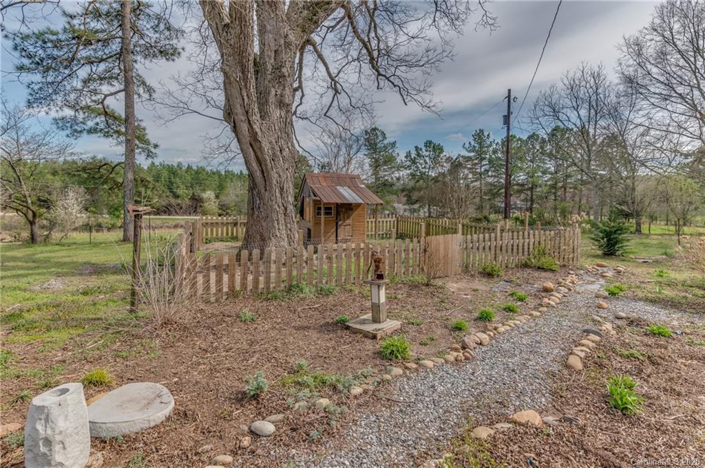 36 Skunk Hollow Road Campobello, SC 29322 - Photo 37 of 43