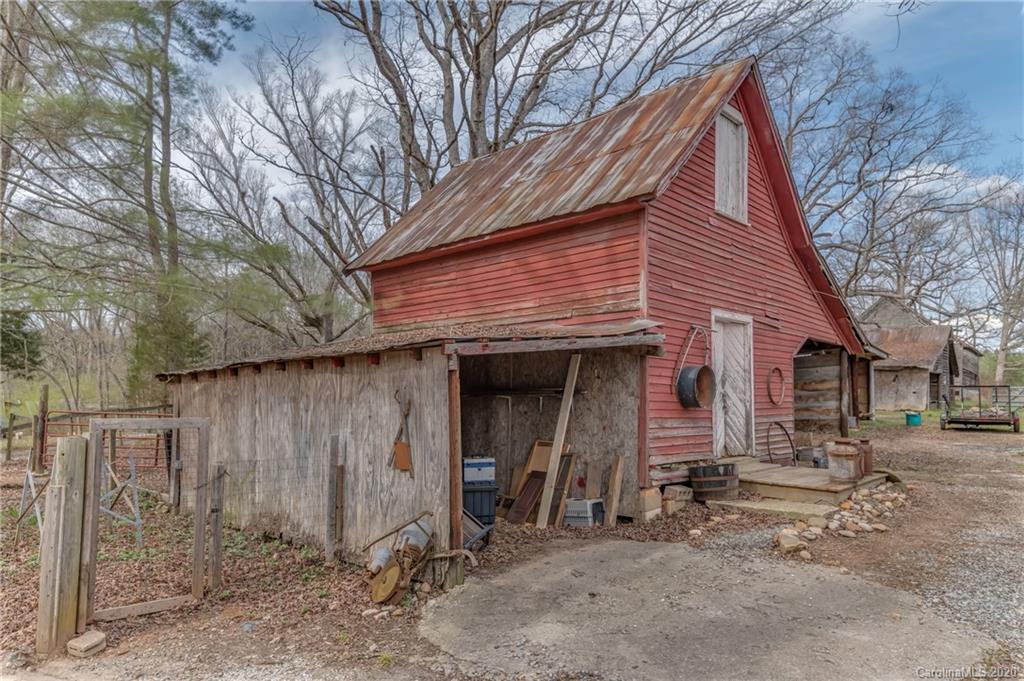36 Skunk Hollow Road Campobello, SC 29322 - Photo 41 of 43