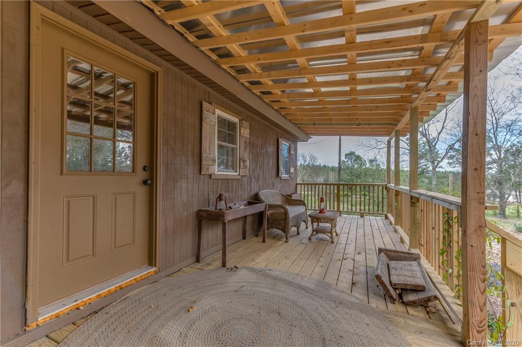 36 Skunk Hollow Road Campobello, SC 29322 - Photo 7 of 43