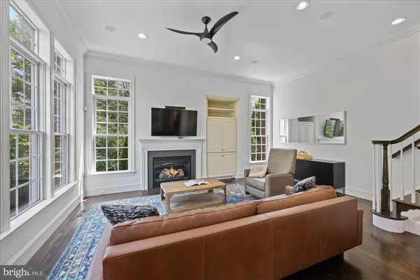 $2,299,000 | 6158 Tompkins Drive, McLean, VA 22101