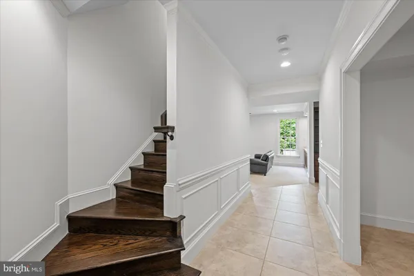 $2,299,000 | 6158 Tompkins Drive, McLean, VA 22101