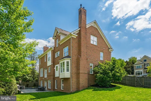$2,299,000 | 6158 Tompkins Drive, McLean, VA 22101