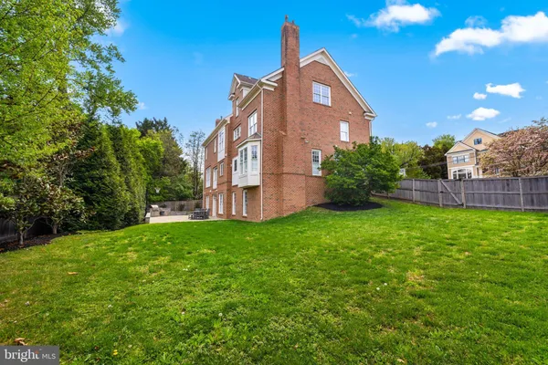 $2,299,000 | 6158 Tompkins Drive, McLean, VA 22101