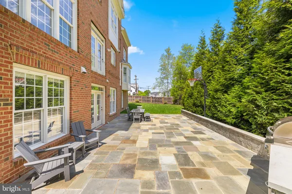 $2,299,000 | 6158 Tompkins Drive, McLean, VA 22101