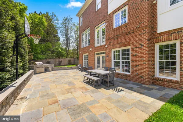 $2,299,000 | 6158 Tompkins Drive, McLean, VA 22101