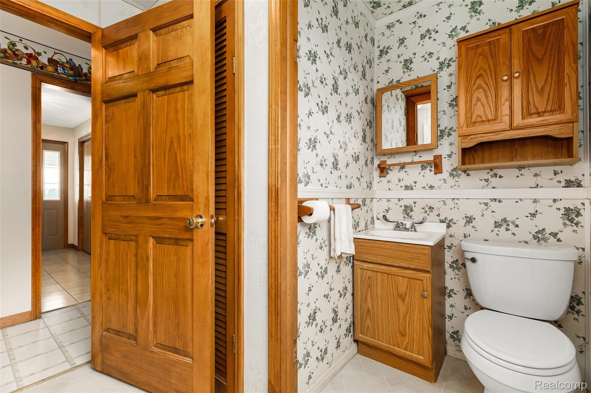 1951 Ida Maybee Road Monroe, MI 48162 - Photo 26 of 40 25.Bathroom
