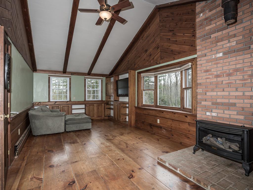 1025 Mason Road Wilton, NH 03086 - Photo 9 of 36