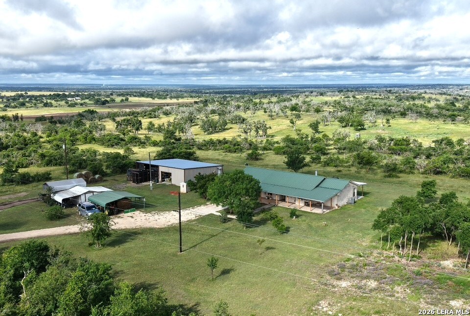 8400 Maner Road Fredericksburg, TX 78624 - Photo 3 of 34 Gallery Image 3