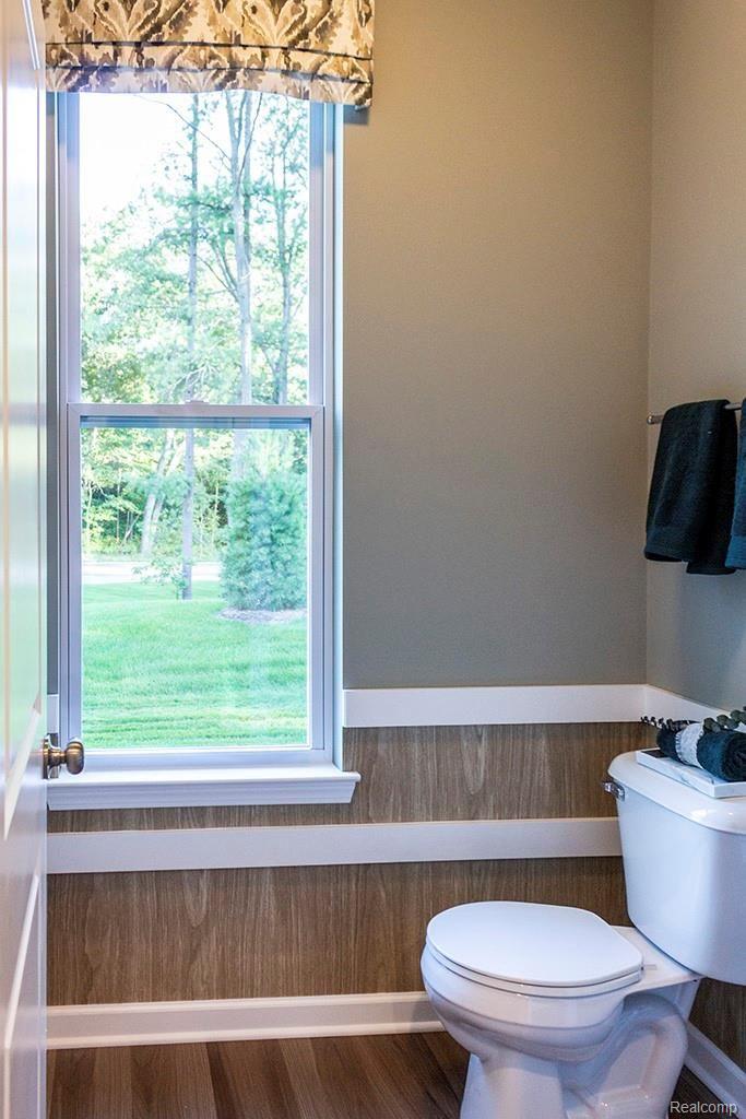4040 Wylie Road Dexter, MI 48130 - Photo 4 of 29 Willow Woods Columbia (9).jpg