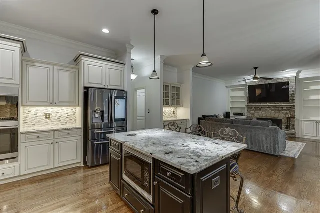 $699,999 | 2581 Trailing Ivy Way Northeast, Buford, GA 30519