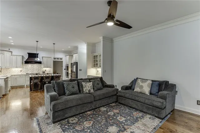 $699,999 | 2581 Trailing Ivy Way Northeast, Buford, GA 30519