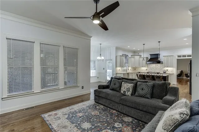 $699,999 | 2581 Trailing Ivy Way Northeast, Buford, GA 30519