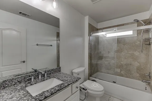 $699,999 | 2581 Trailing Ivy Way Northeast, Buford, GA 30519