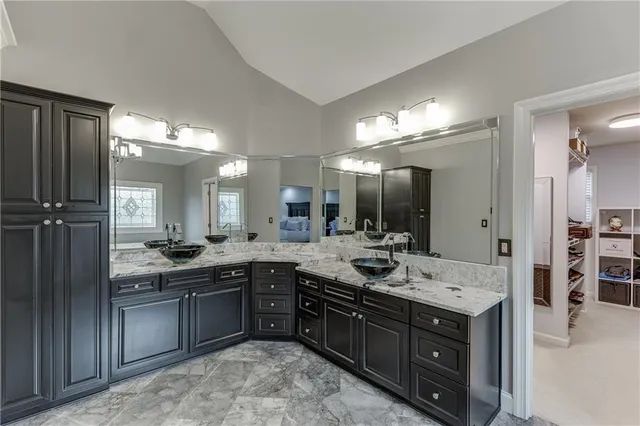 $699,999 | 2581 Trailing Ivy Way Northeast, Buford, GA 30519