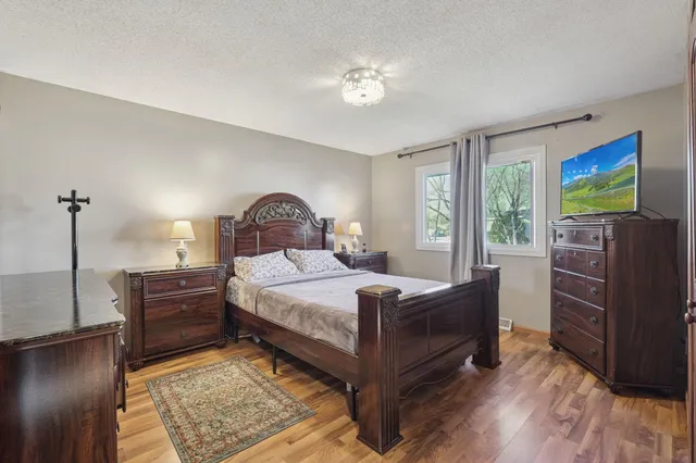 $349,900 | 3725 80th Avenue North, Brooklyn Park, MN 55443