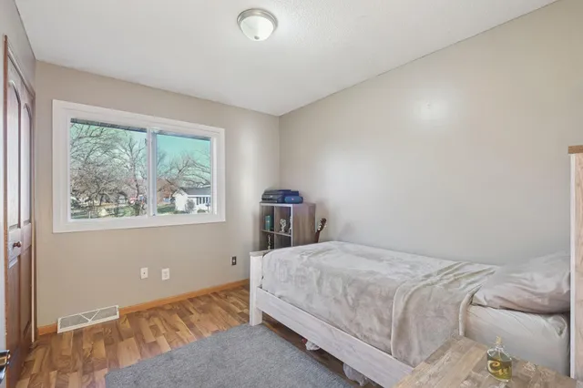 $349,900 | 3725 80th Avenue North, Brooklyn Park, MN 55443