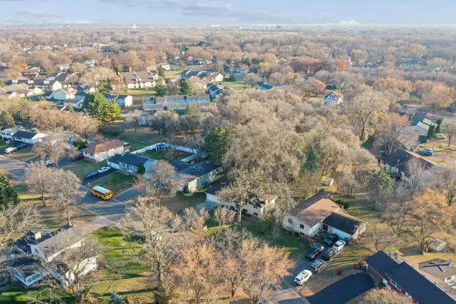 $349,900 | 3725 80th Avenue North, Brooklyn Park, MN 55443