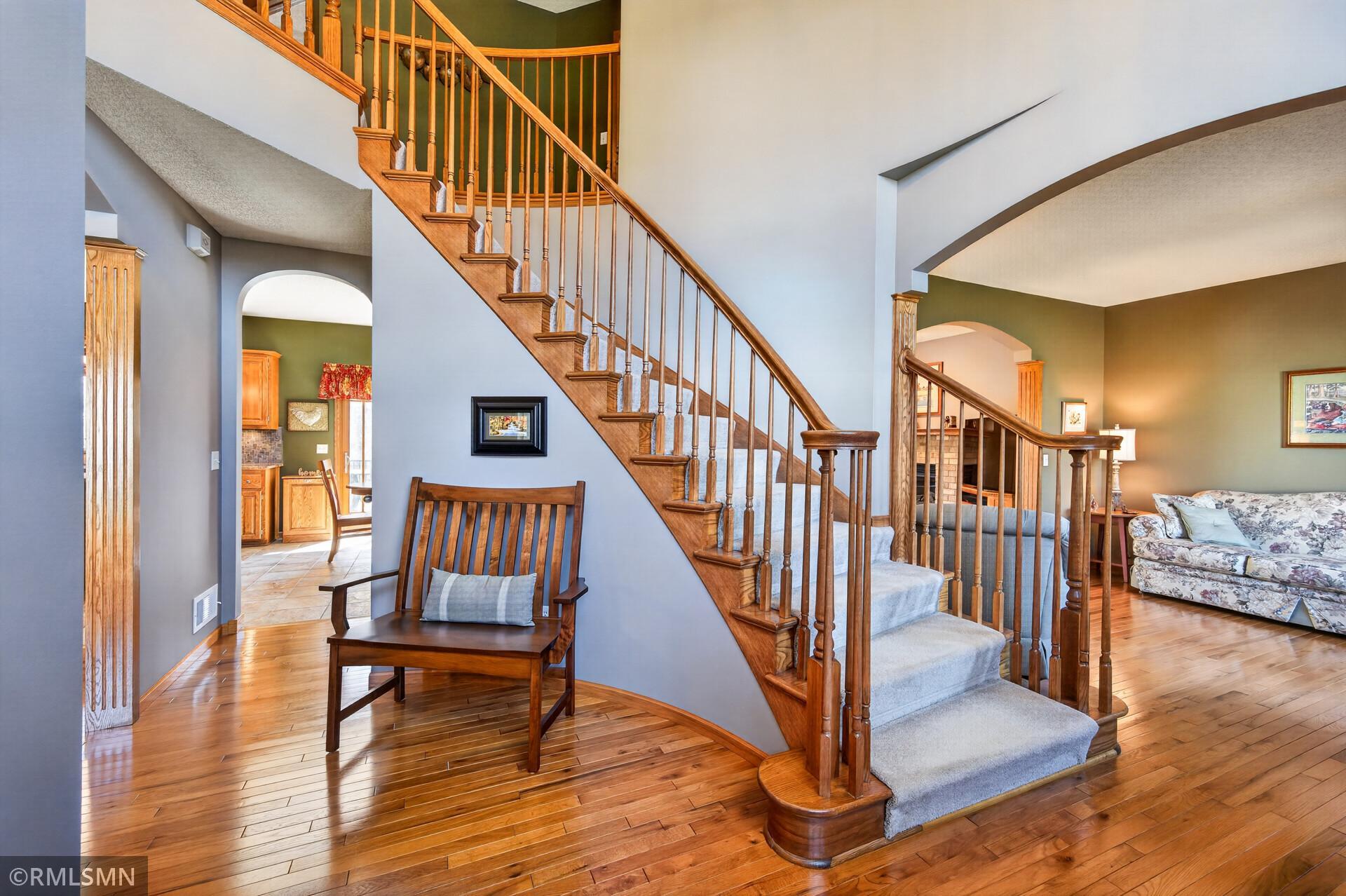 10840 Alberton Way Inver Grove Heights, MN 55077 - Photo 4 of 58