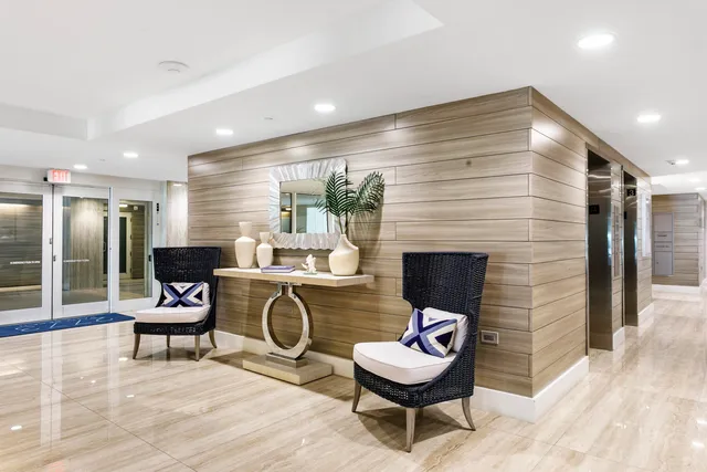 $8,000 | 2773 South Ocean Boulevard, Unit 109, Palm Beach, FL 33480