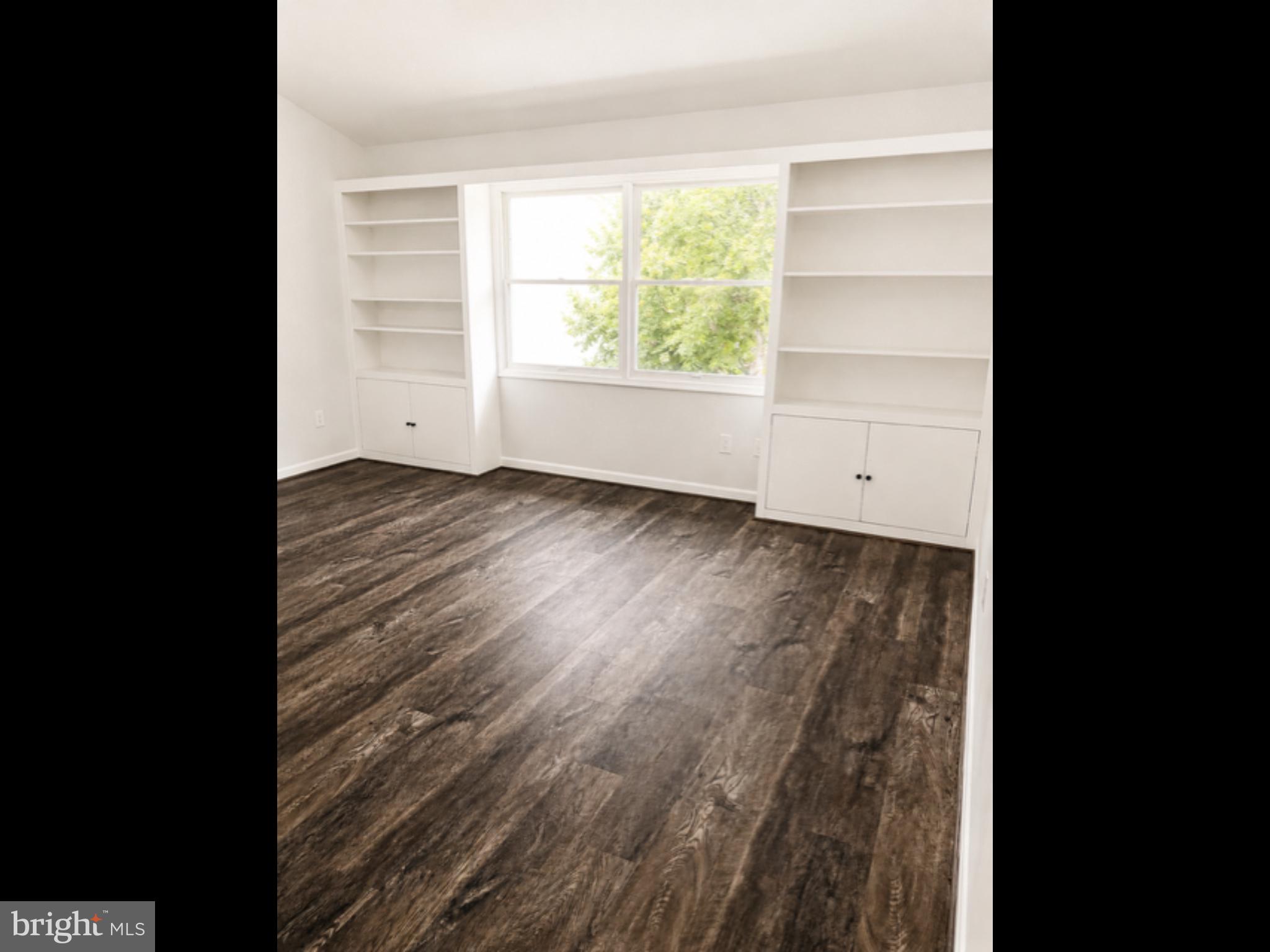 6713 Glen Albin Road La Plata, MD 20646 - Photo 6 of 14 living room