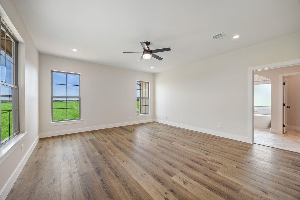 594 Sedalia Road Van Alstyne, TX 75495 - Photo 21 of 40 Primary Bedroom