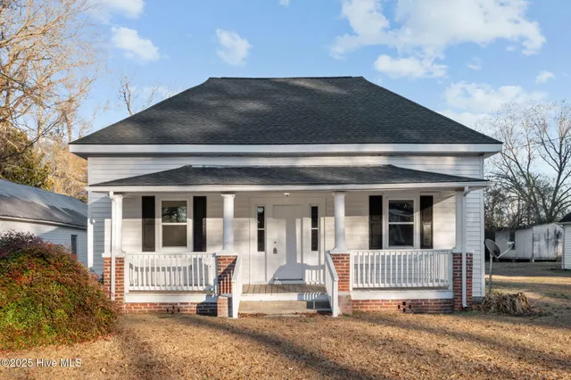 $189,000 | 206 North Broad Street, Everetts, NC 27825