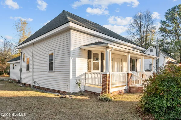 $184,000 | 206 North Broad Street, Everetts, NC 27825