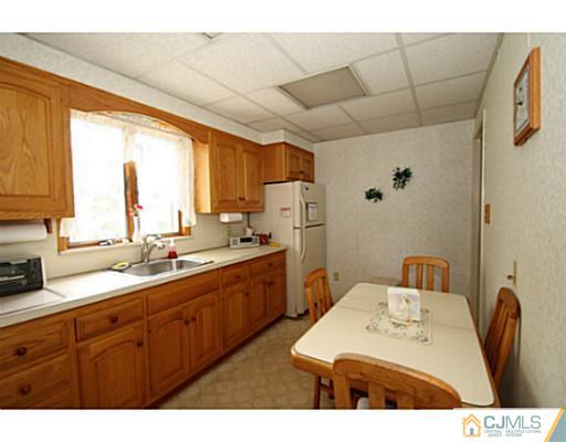 30 Sine Road Edison, NJ 08817 - Photo 3 of 22