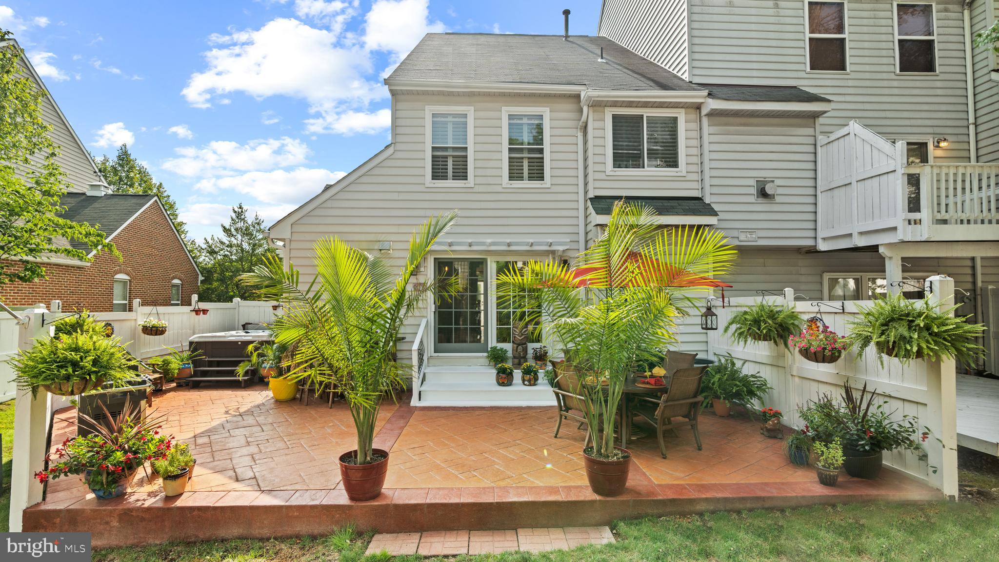 12083 Edgemere Circle Reston, VA 20190 - Photo 28 of 32 Versitile large back stamped conrete patio