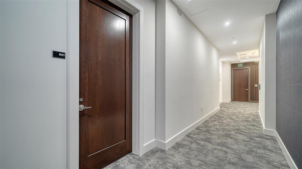 33 South Palm Avenue, Unit 804 Sarasota, FL 34236 - Photo 3 of 42 a view of hallway