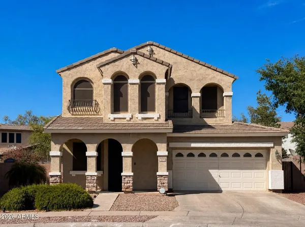 $2,400 | 3670 East Warbler Road, Gilbert, AZ 85297
