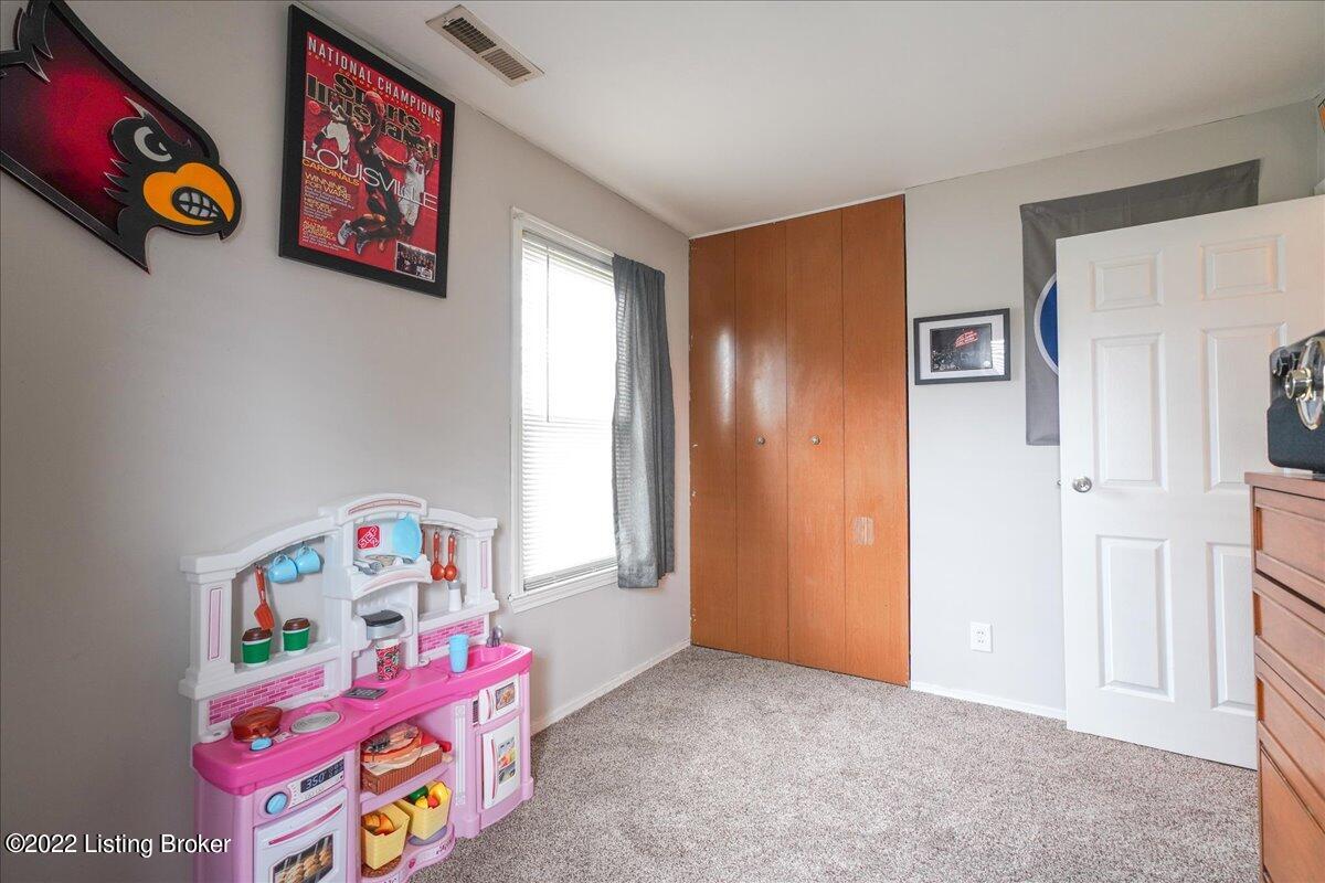 10009 Robsion Road Louisville, KY 40299 - Photo 14 of 22 14-10009-14
