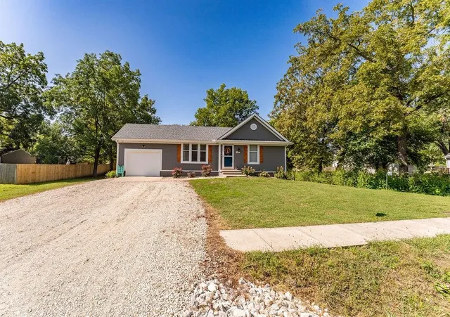 $235,000 | 505 Main Street, Garden City, MO 64747