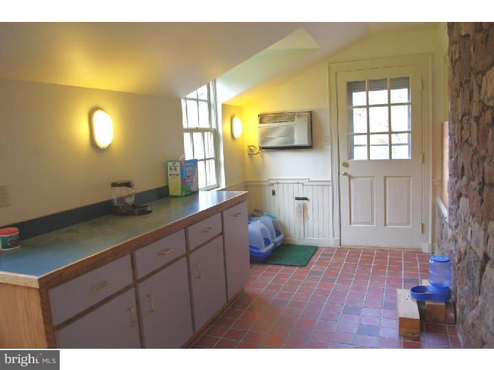 2253 Buttonwood Road Berwyn, PA 19312 - Photo 11 of 25