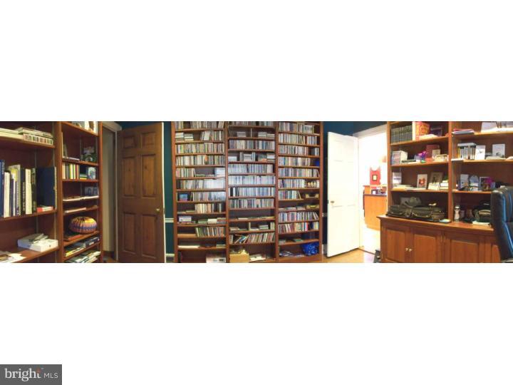 2253 Buttonwood Road Berwyn, PA 19312 - Photo 12 of 25 Library