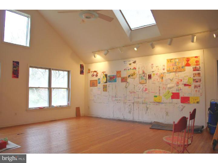 2253 Buttonwood Road Berwyn, PA 19312 - Photo 22 of 25 Barn