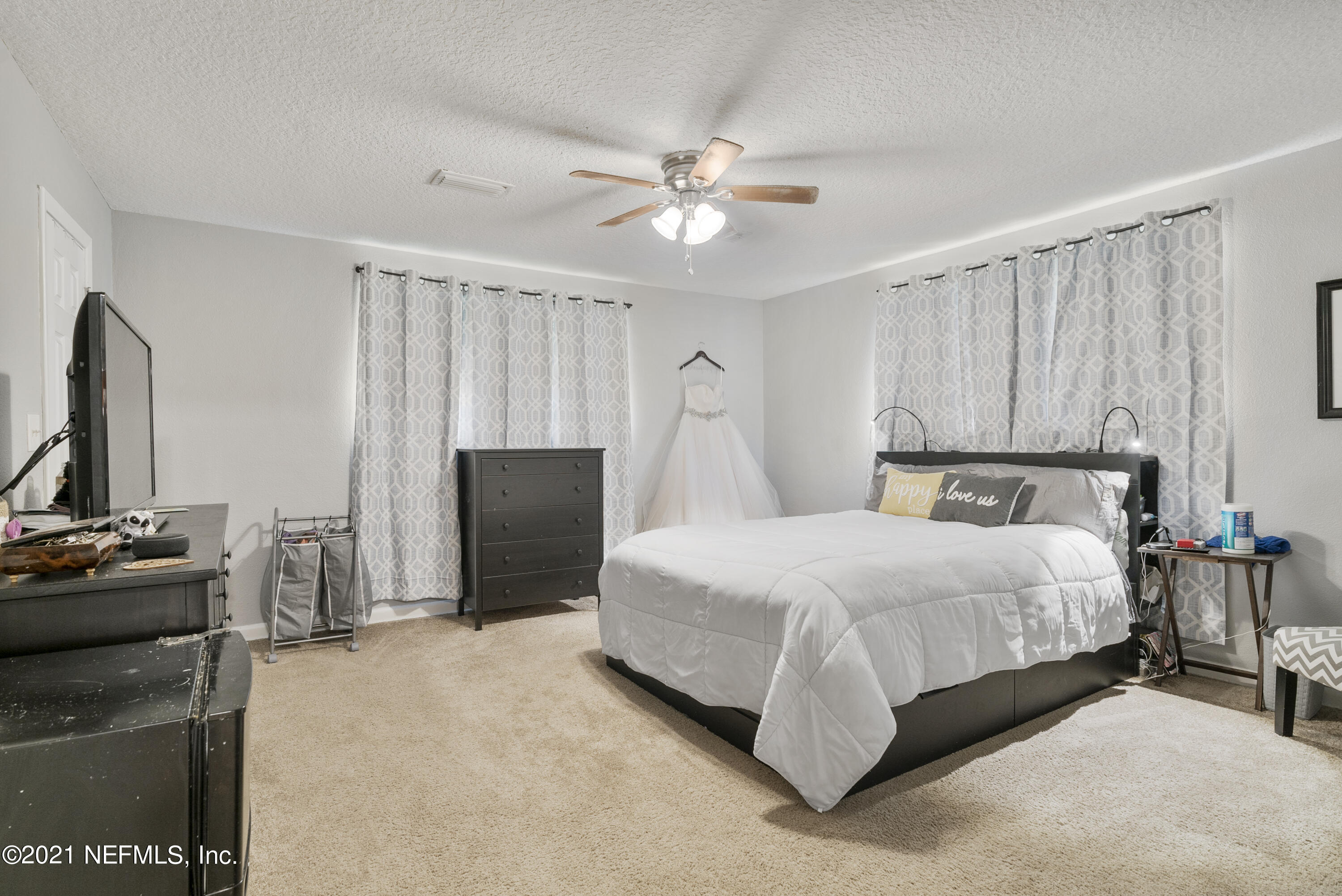 522 Cole Road West Jacksonville, FL 32218 - Photo 5 of 29 DSC00358