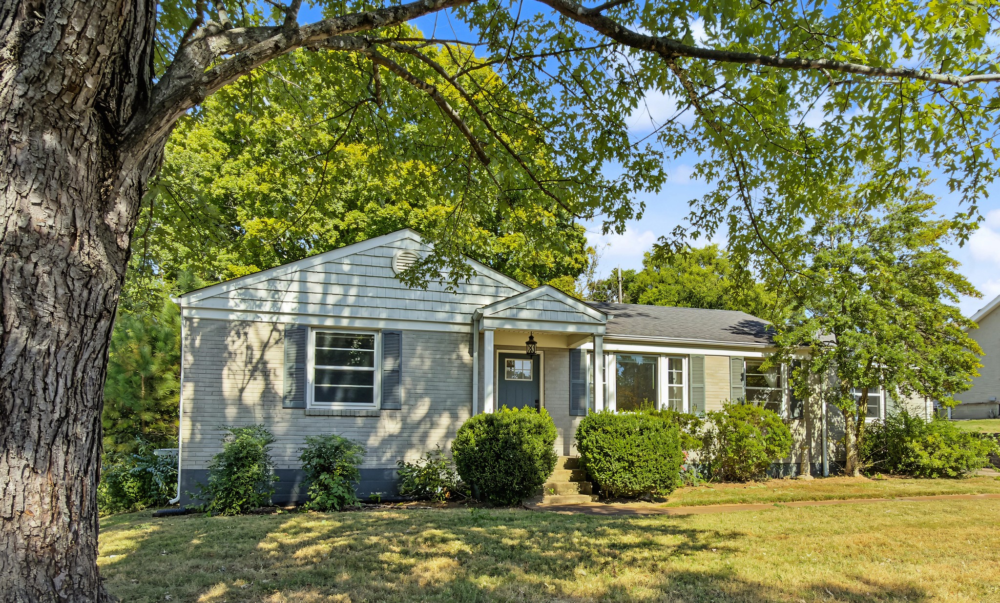 1662 Valley Road Clarksville, TN 37043 - Photo 1 of 31 Gallery Image 1