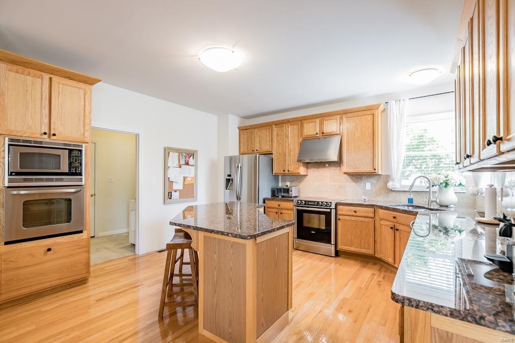 471 Madrina Court Ballwin, MO 63021 - Photo 12 of 48 Gallery Image 12