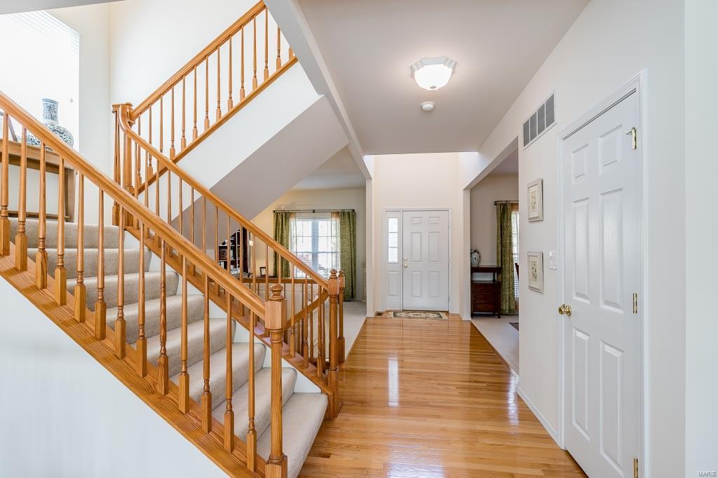 471 Madrina Court Ballwin, MO 63021 - Photo 3 of 48 Gallery Image 3