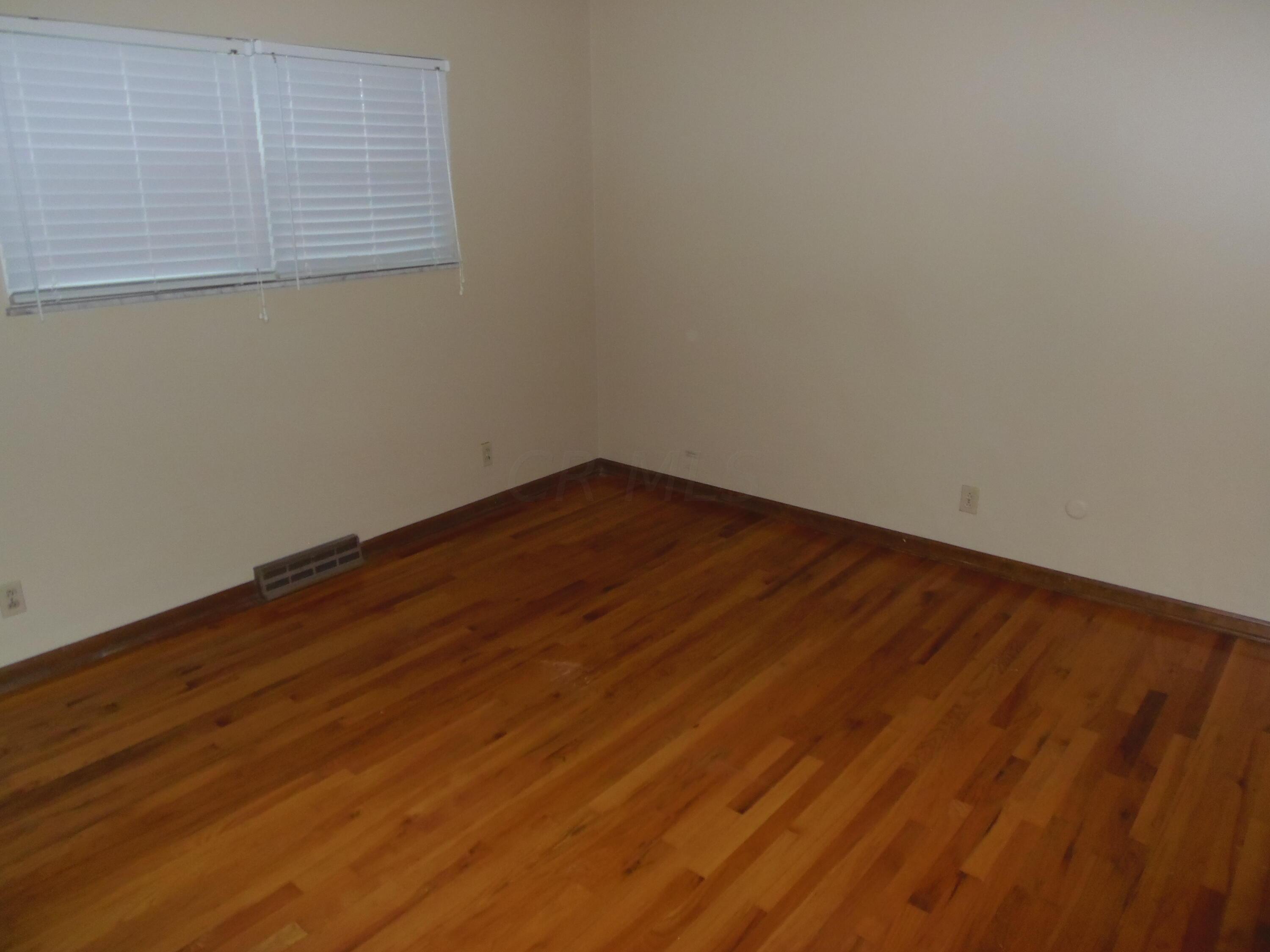 1639 Durbridge Road Columbus, OH 43229 - Photo 18 of 34 Bedroom 2