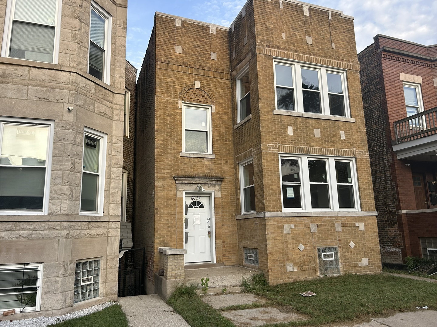 6637 South Rhodes Avenue Chicago, IL 60637 - Photo 1 of 38 Gallery Image 1