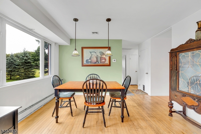 434 Drakestown Road Long Valley, NJ 07853 - Photo 10 of 36 Gallery Image 10