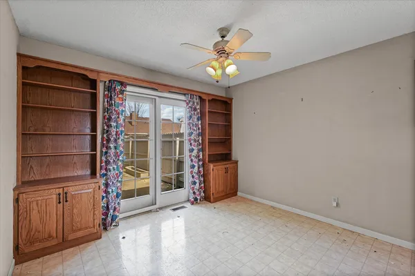$285,000 | 1502 Theodore Drive, Unit B, Champaign, IL 61821