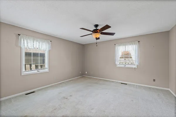 $285,000 | 1502 Theodore Drive, Unit B, Champaign, IL 61821