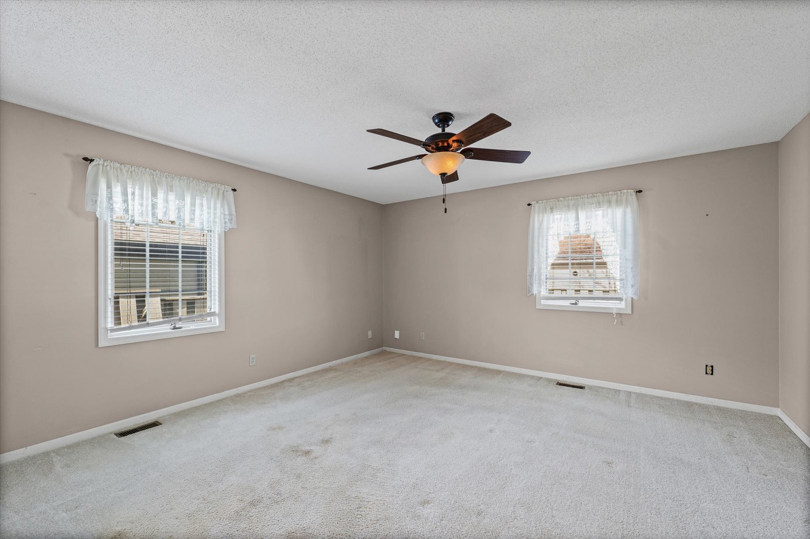 1502 Theodore Drive, Unit B Champaign, IL 61821 - Photo 18 of 28