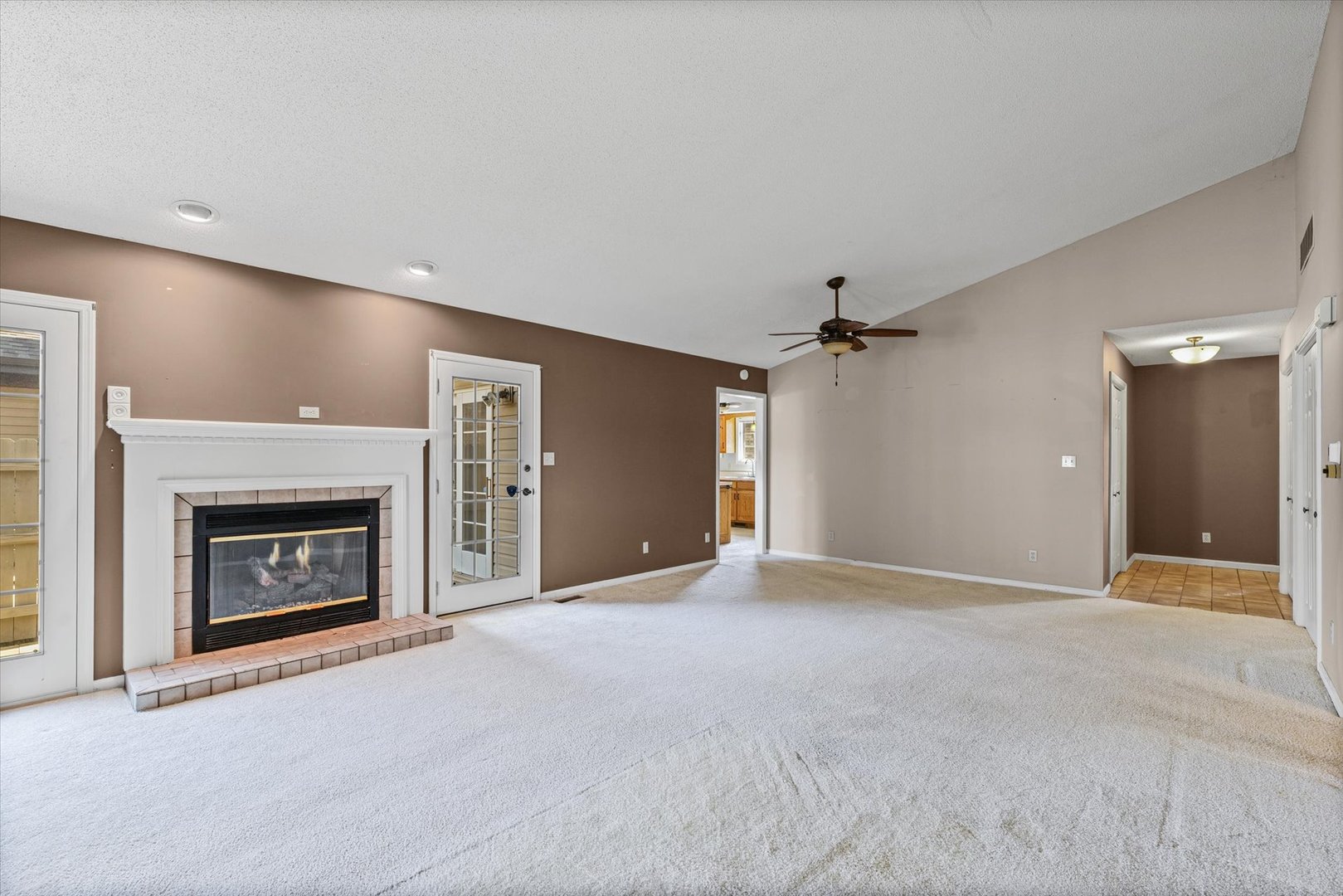 1502 Theodore Drive, Unit B Champaign, IL 61821 - Photo 9 of 28